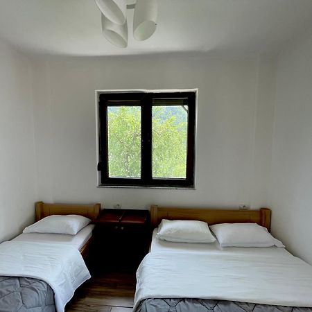 Lazer Cardaku guest house Valbone Exteriér fotografie