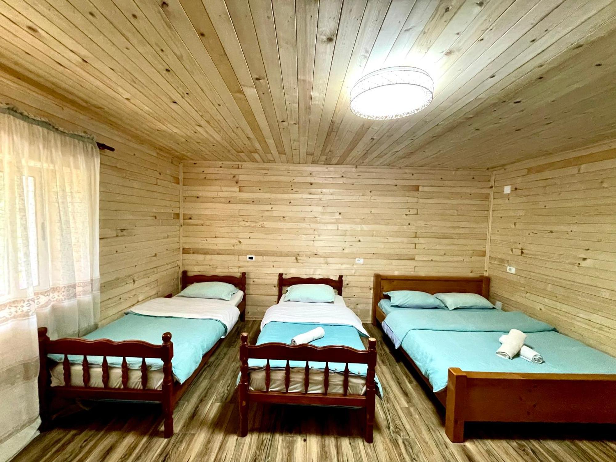 Lazer Cardaku guest house Valbone Exteriér fotografie
