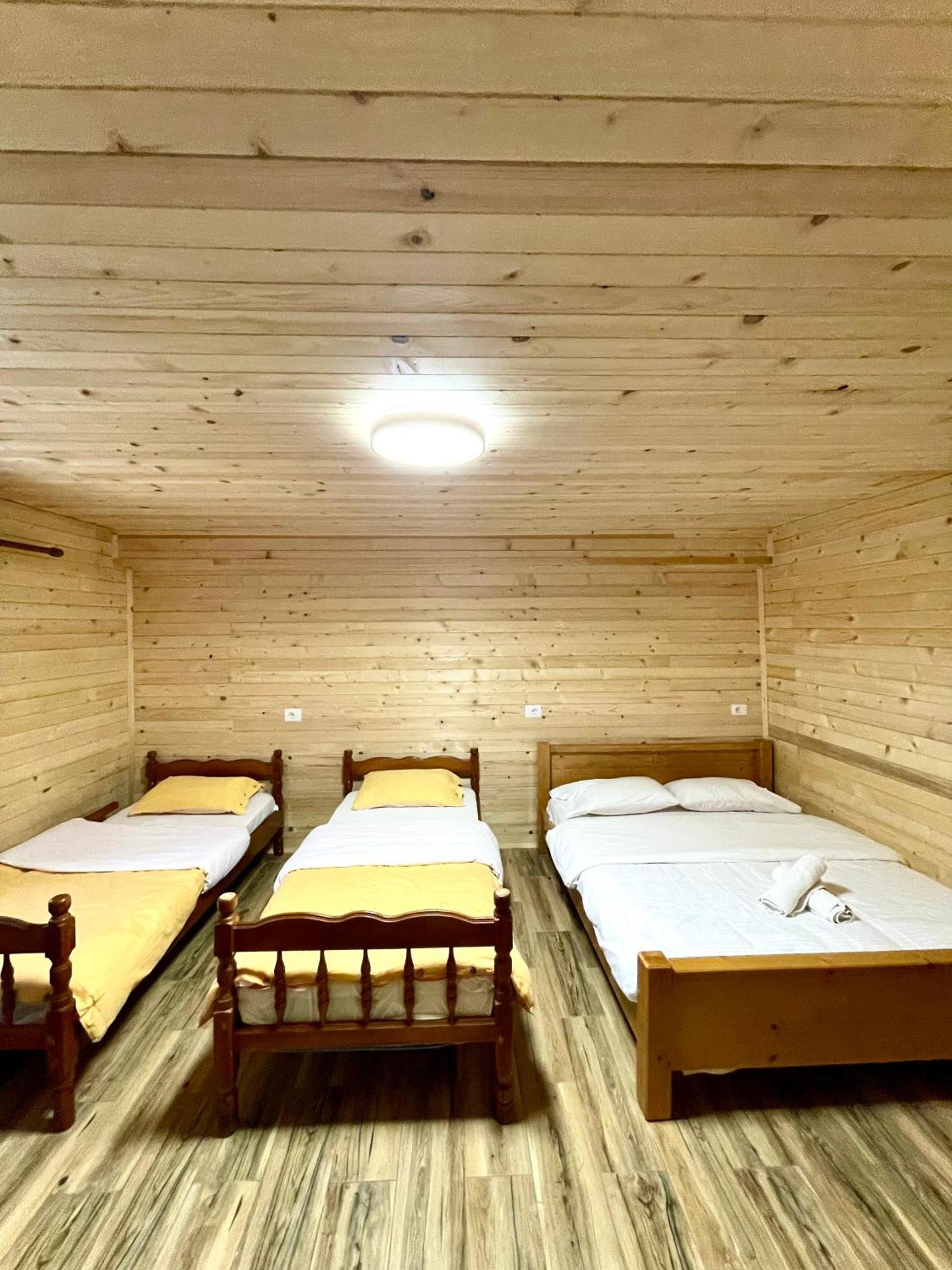 Lazer Cardaku guest house Valbone Exteriér fotografie