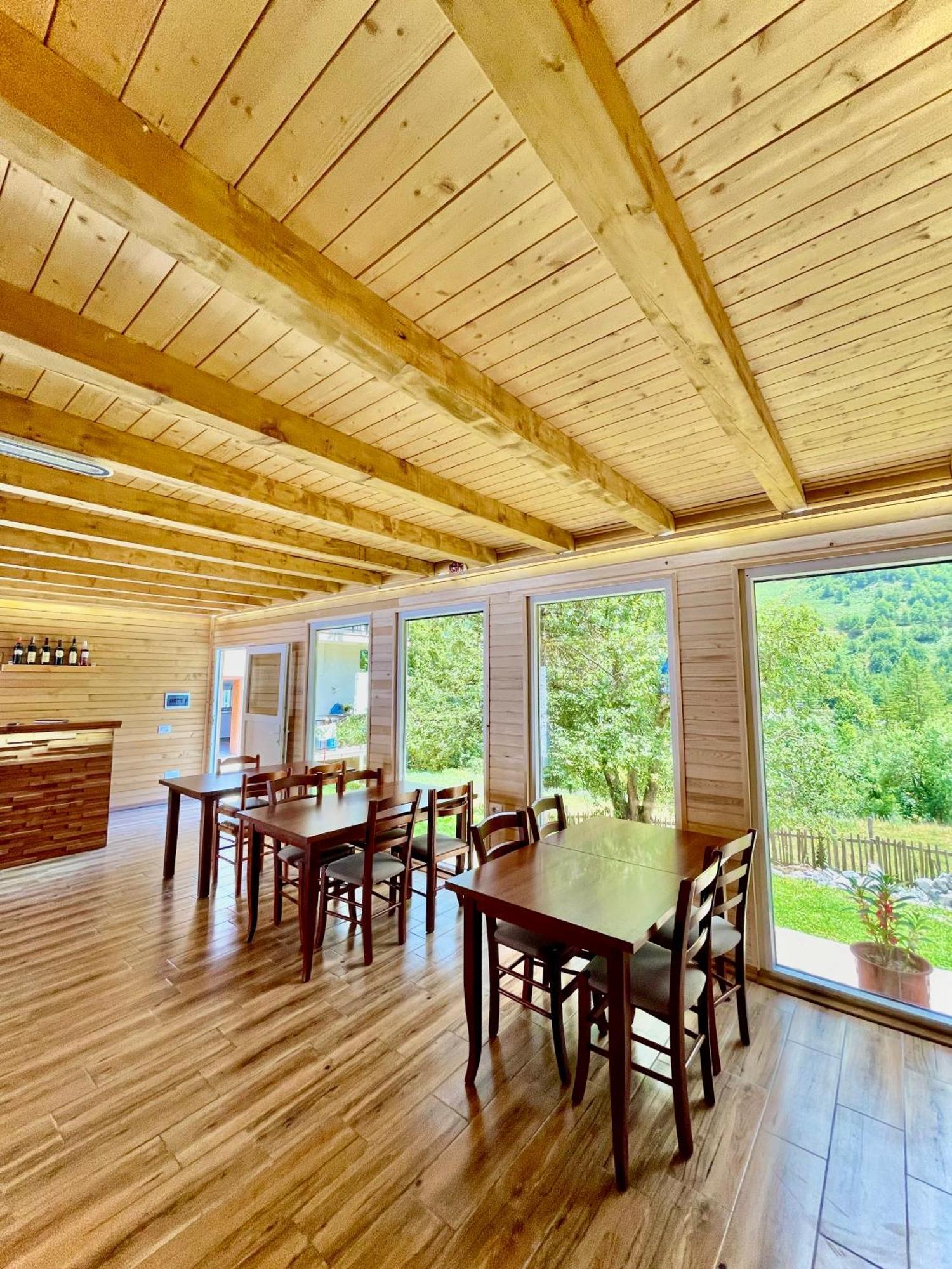 Lazer Cardaku guest house Valbone Exteriér fotografie